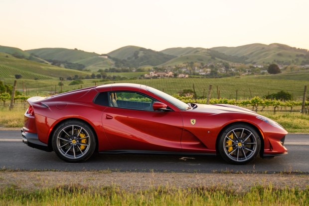 Rosso Fiorano 2022 Ferrari 812 GTS