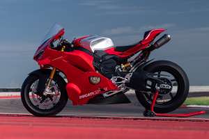 2026 Ducati Panigale V4 R